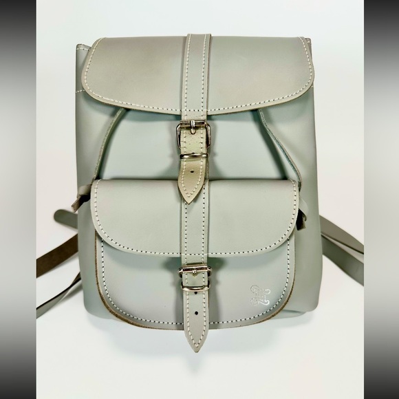 GRAFEA England Michelle Full Grain Utility Leather Baby Small Backpack in Grey - Picture 3 of 16